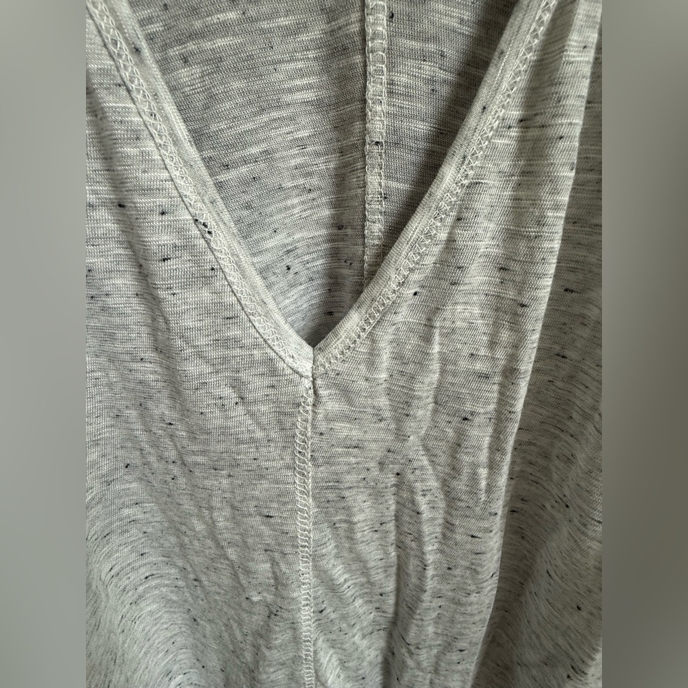 NWOT Hummingbird Plus Gray V-Neck Top with Long Sheer Embroidered Sleeves - Picture 8 of 10